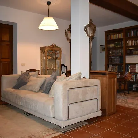 Alojamento de Acomodação e Pequeno-almoço A Casa Do Professor Linhares (Braganca)